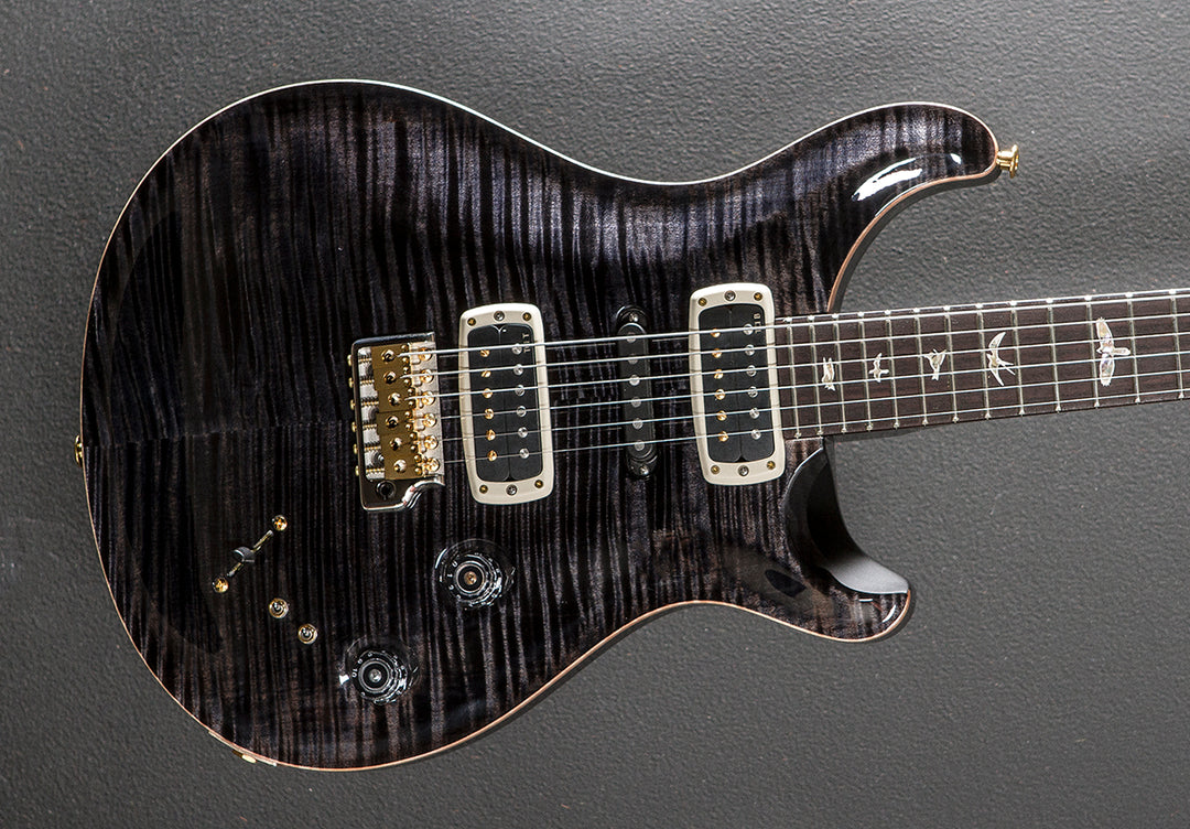 Modern Eagle V 10 Top - Gray Black