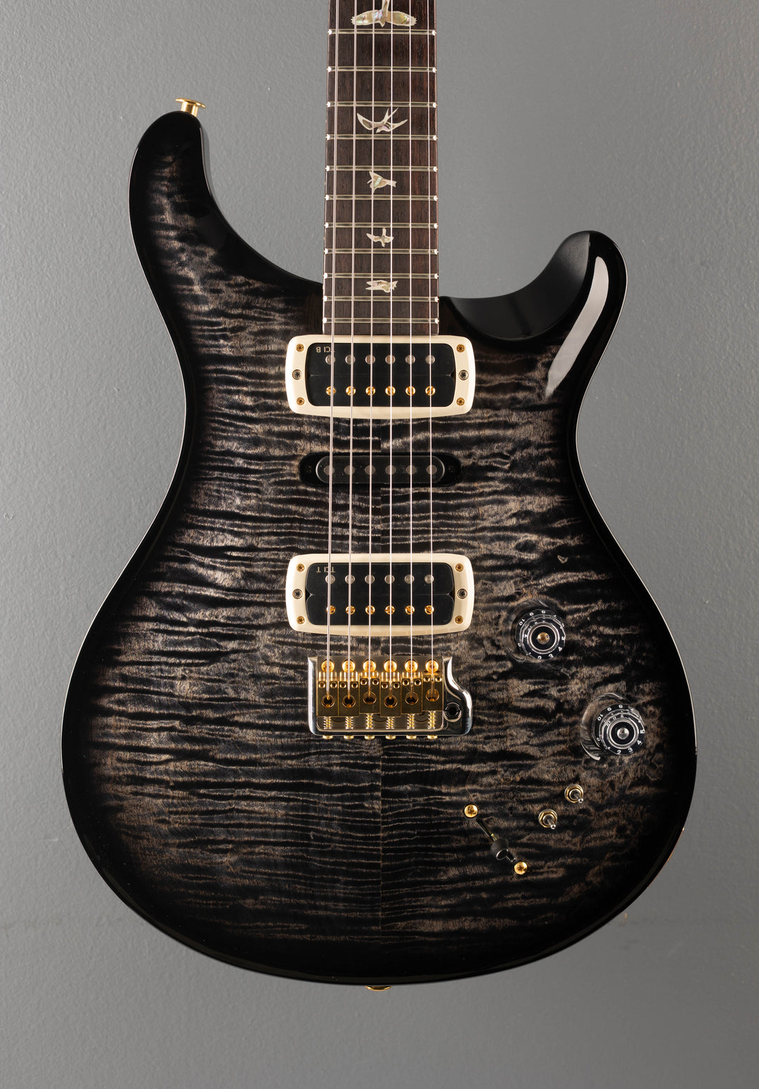 Modern Eagle V 10 Top - Charcoal Wraparound Smokeburst