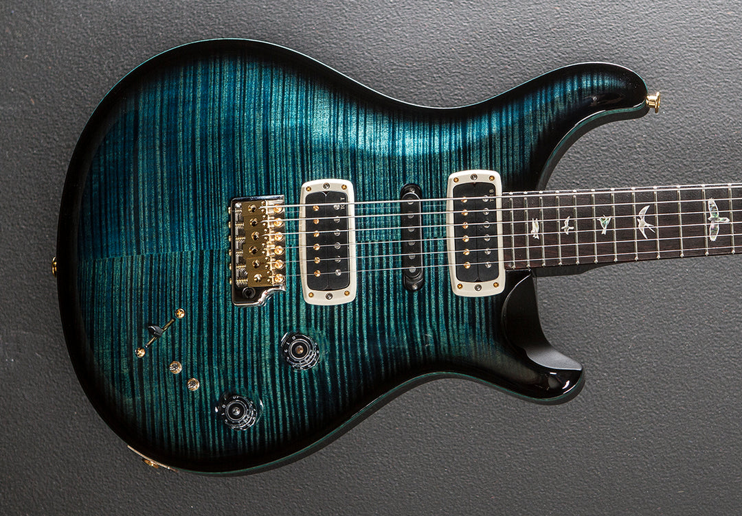 Modern Eagle V 10 Top - Cobalt Smokeburst