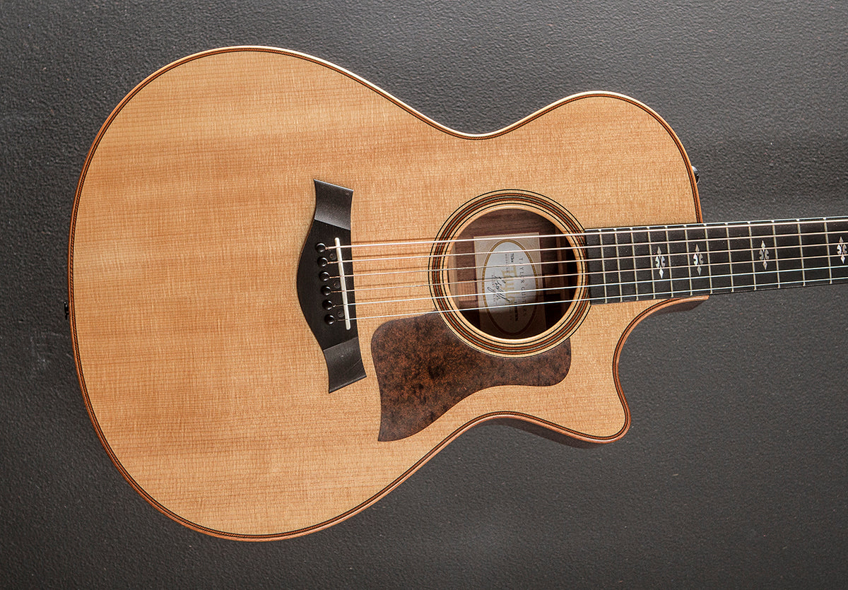 712CE '17 – Dave's Guitar Shop