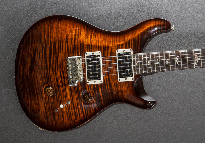 Custom 24 10 Top '11