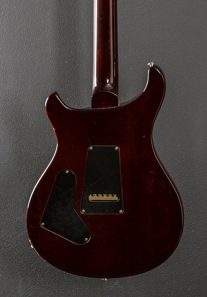 Custom 24 10 Top '11