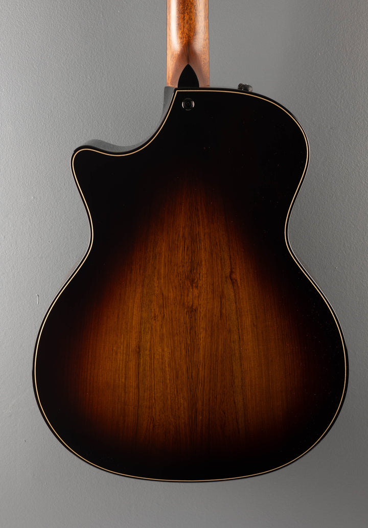 Builder's Edition 814CE