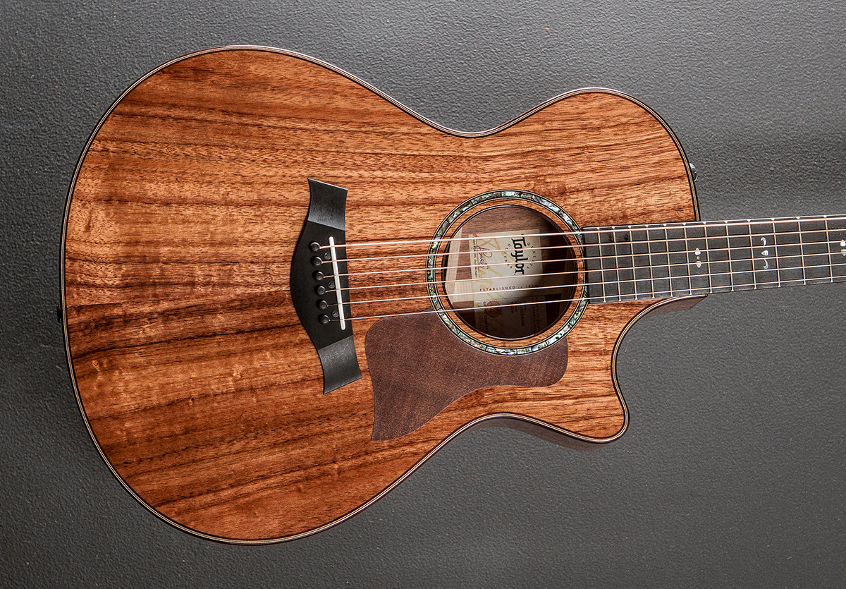 2024 722CE – Dave's Guitar Shop