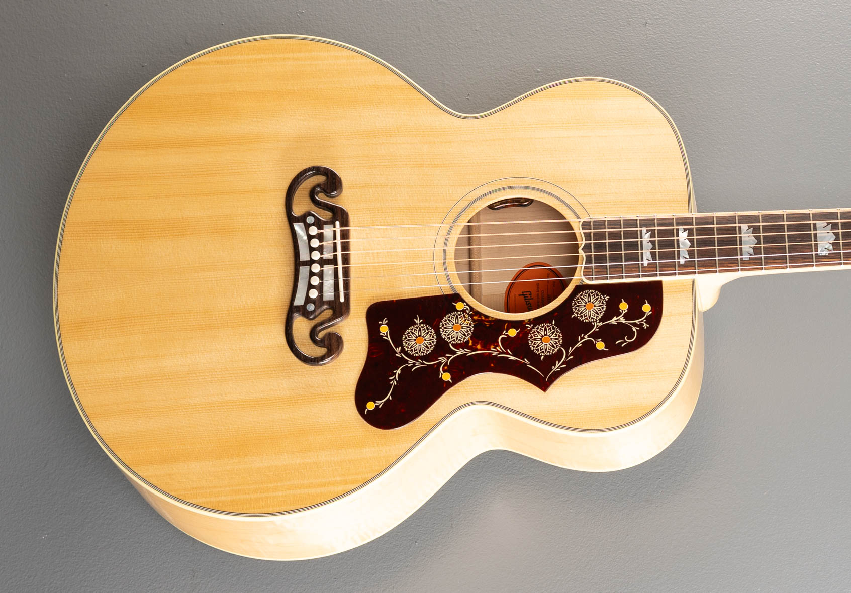 Gibson Custom Limited Edition John Lennon J-160E Peace