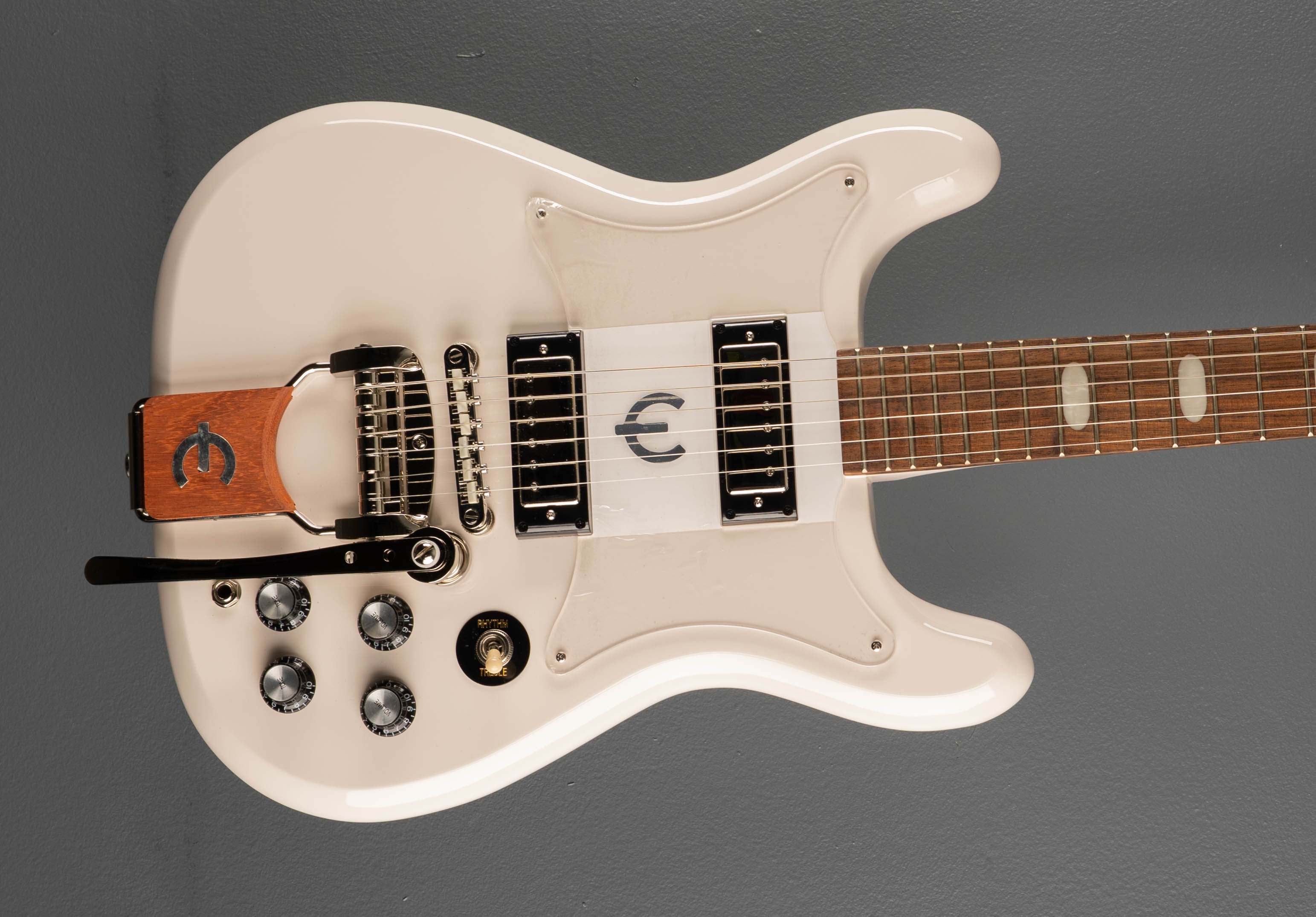 Crestwood Custom - Polaris White – Dave's Guitar Shop