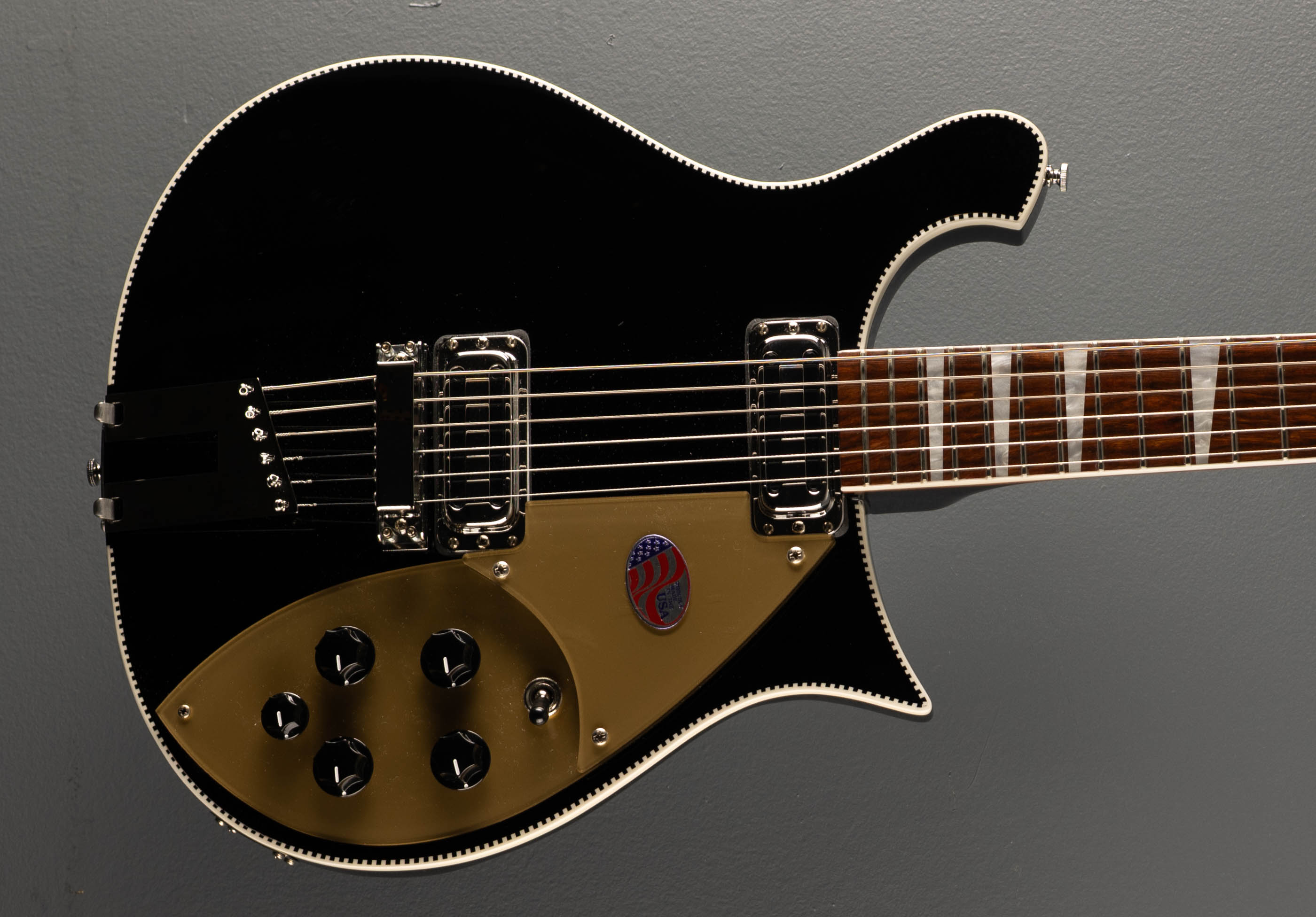 660 - Jetglo – Dave's Guitar Shop