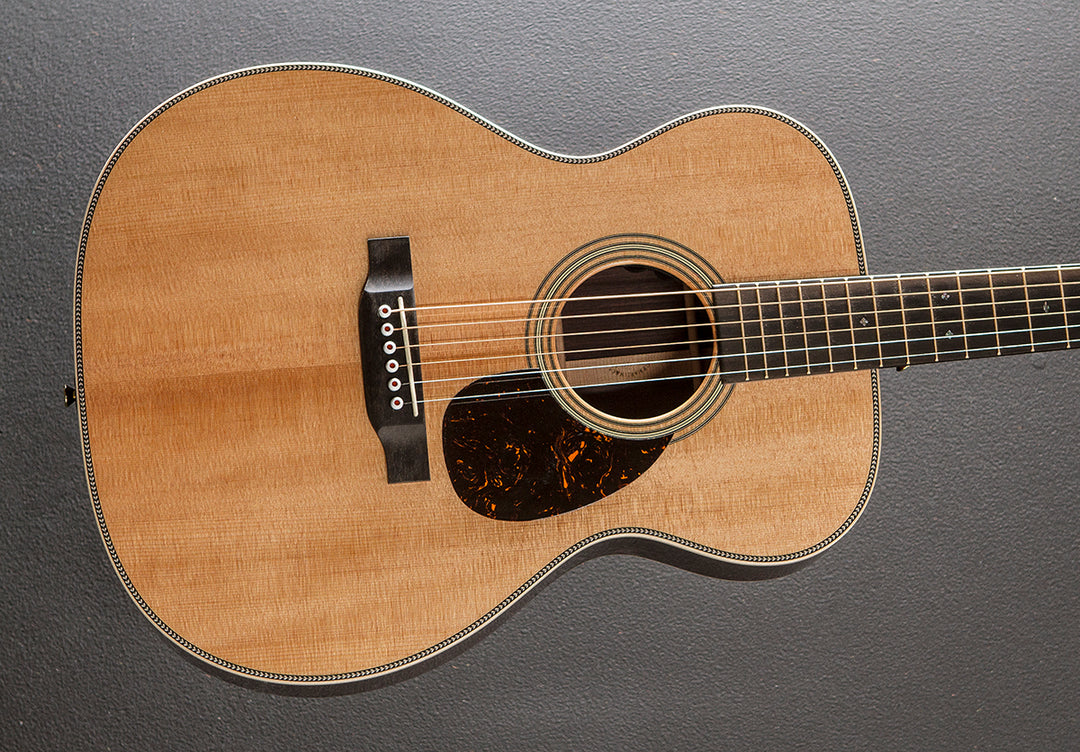 OM-28E Modern Deluxe