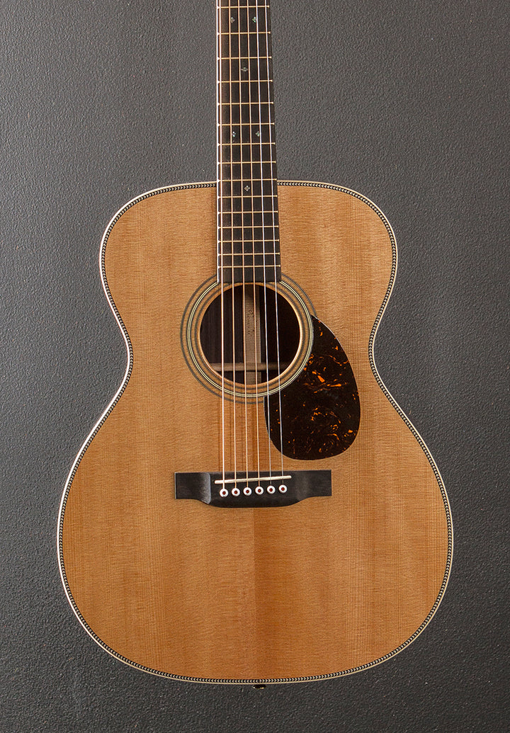 OM-28E Modern Deluxe