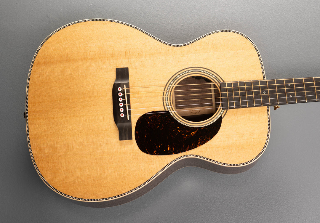 000-28E Modern Deluxe