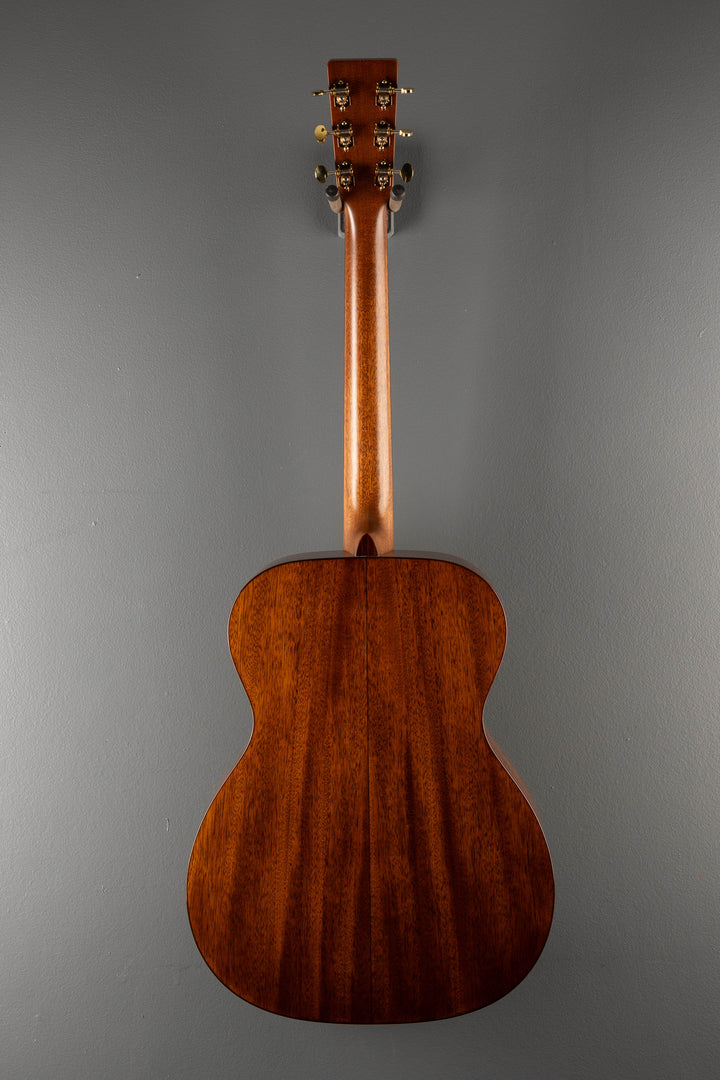 000-18 Modern Deluxe