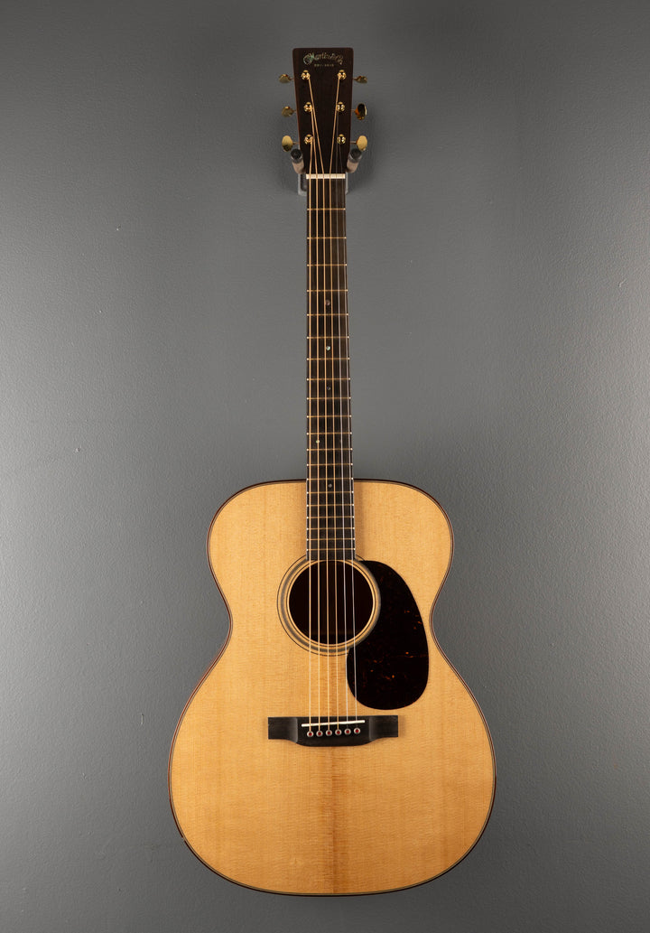 000-18 Modern Deluxe