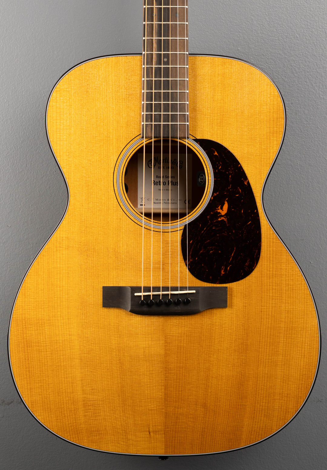 000E Retro Plus Mahogany