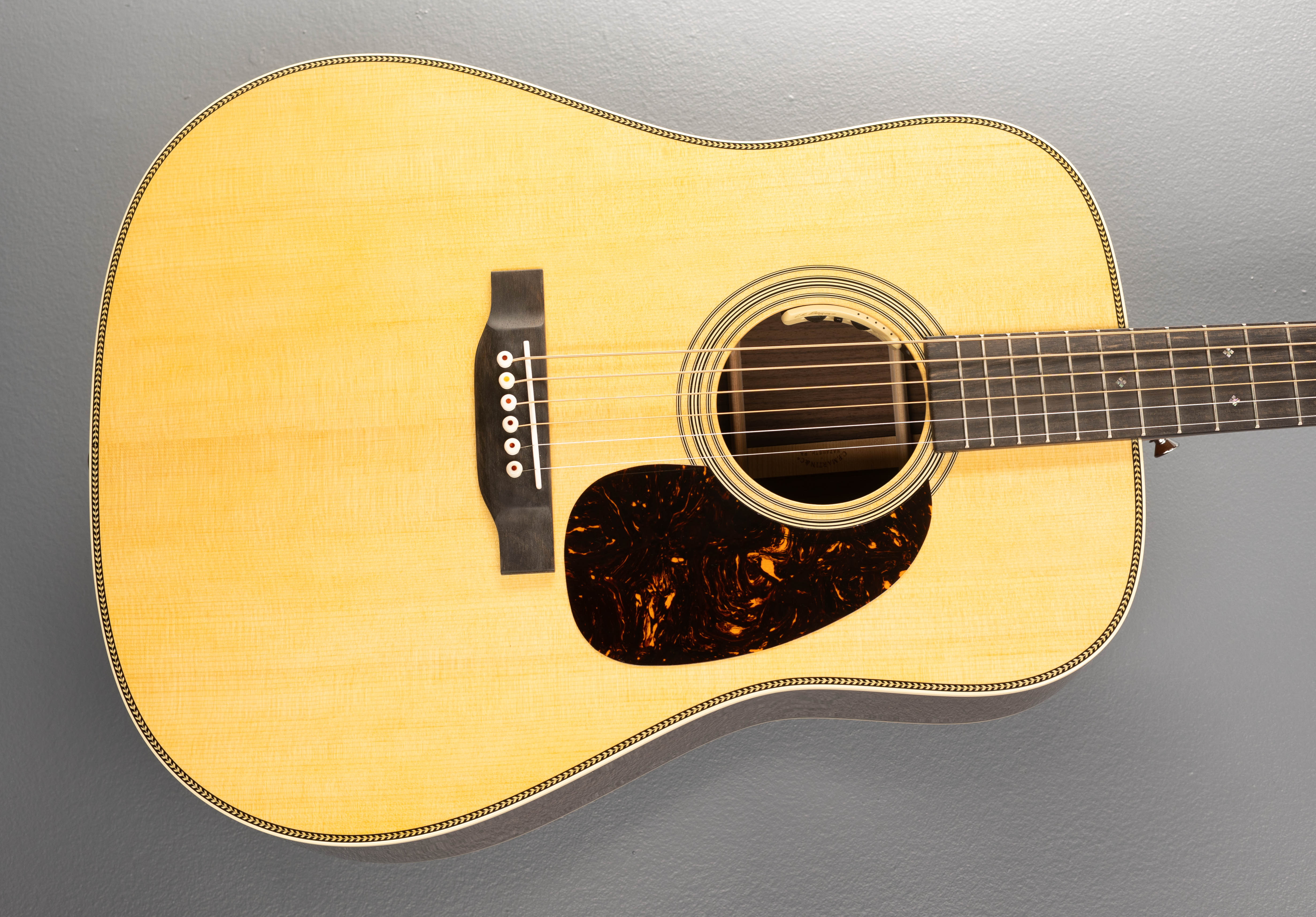 New for 2025 HD-28E w/LR Baggs Anthem - Gloss Natural – Dave's