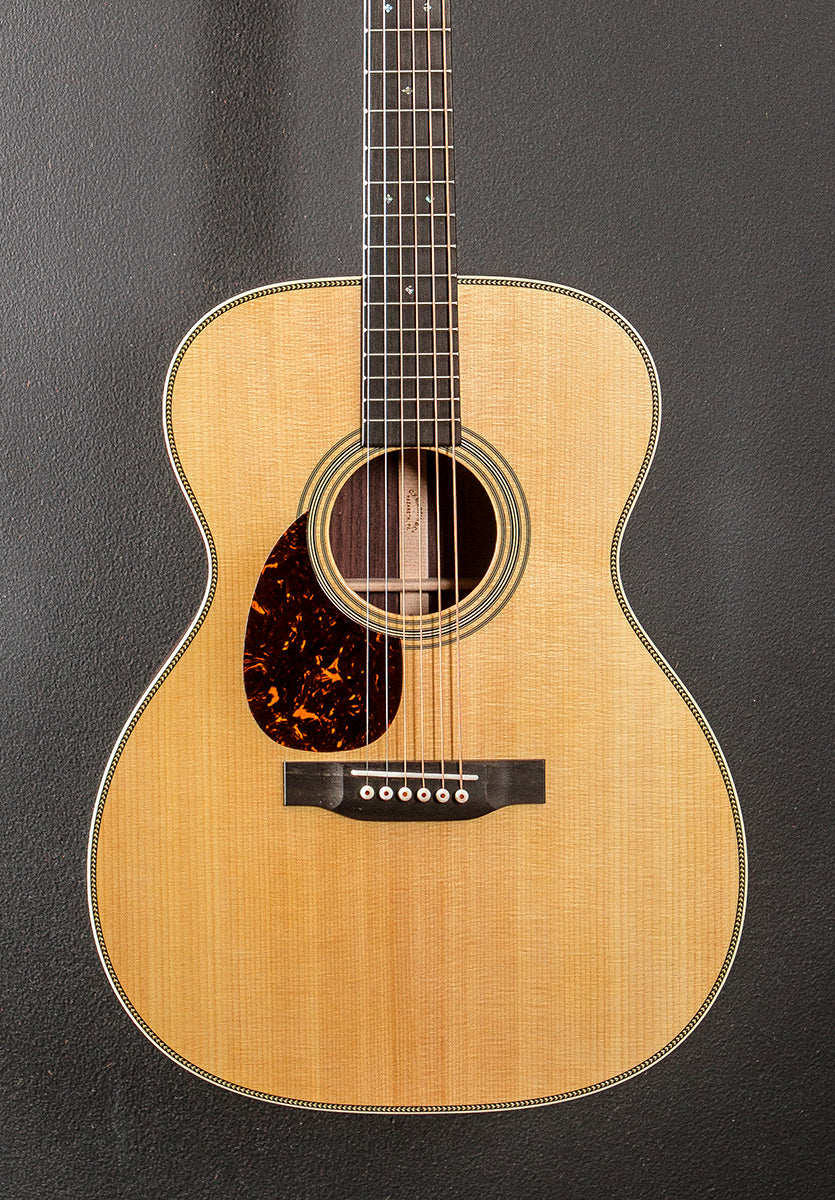 New for 2025 OM-28 Left Hand - Gloss Natural