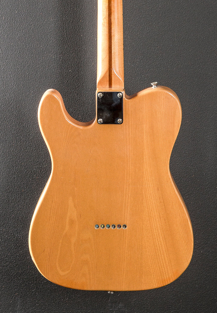 Used American Vintage '52 Reissue Tele '82