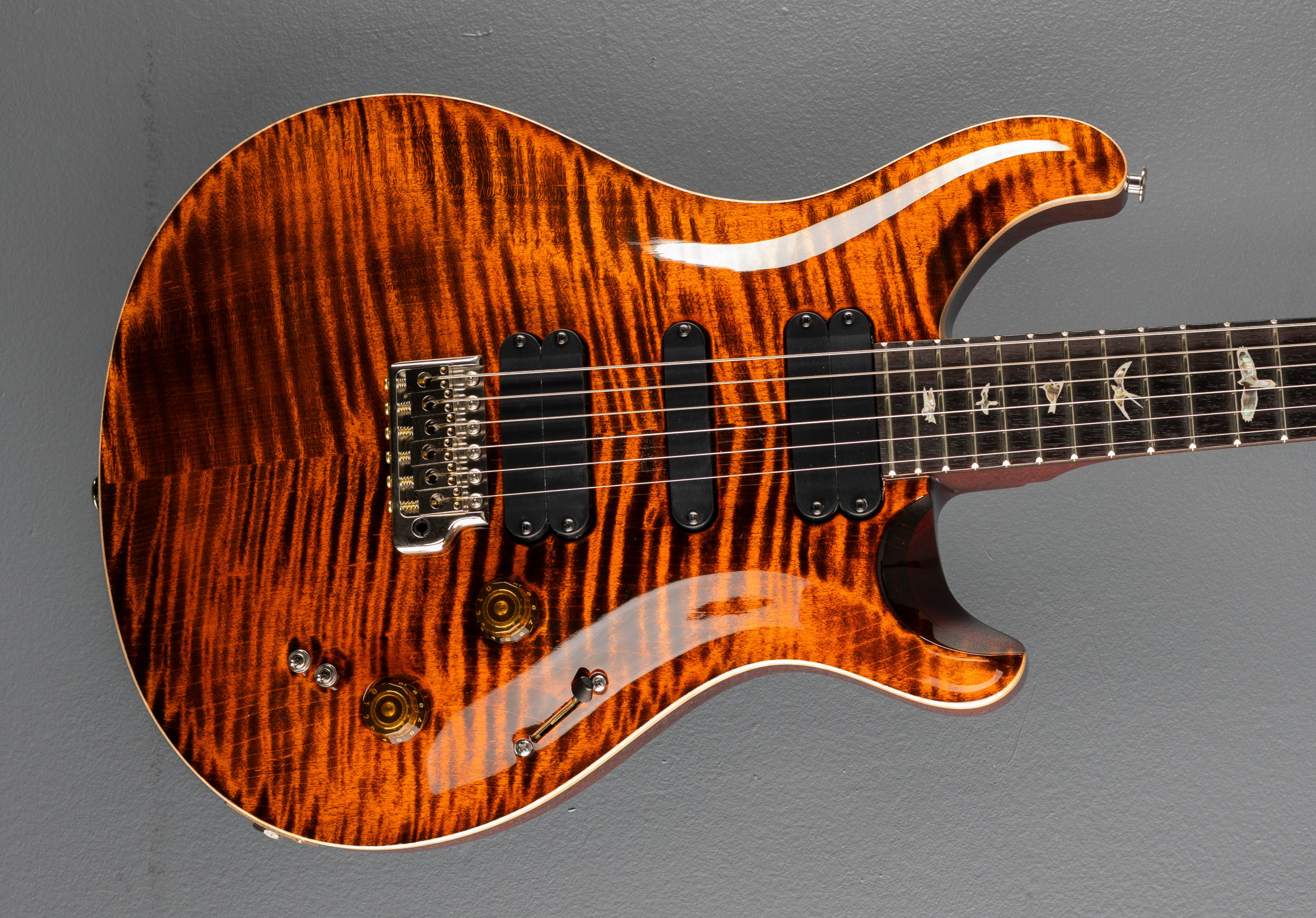 509 '23 – Dave's Guitar Shop