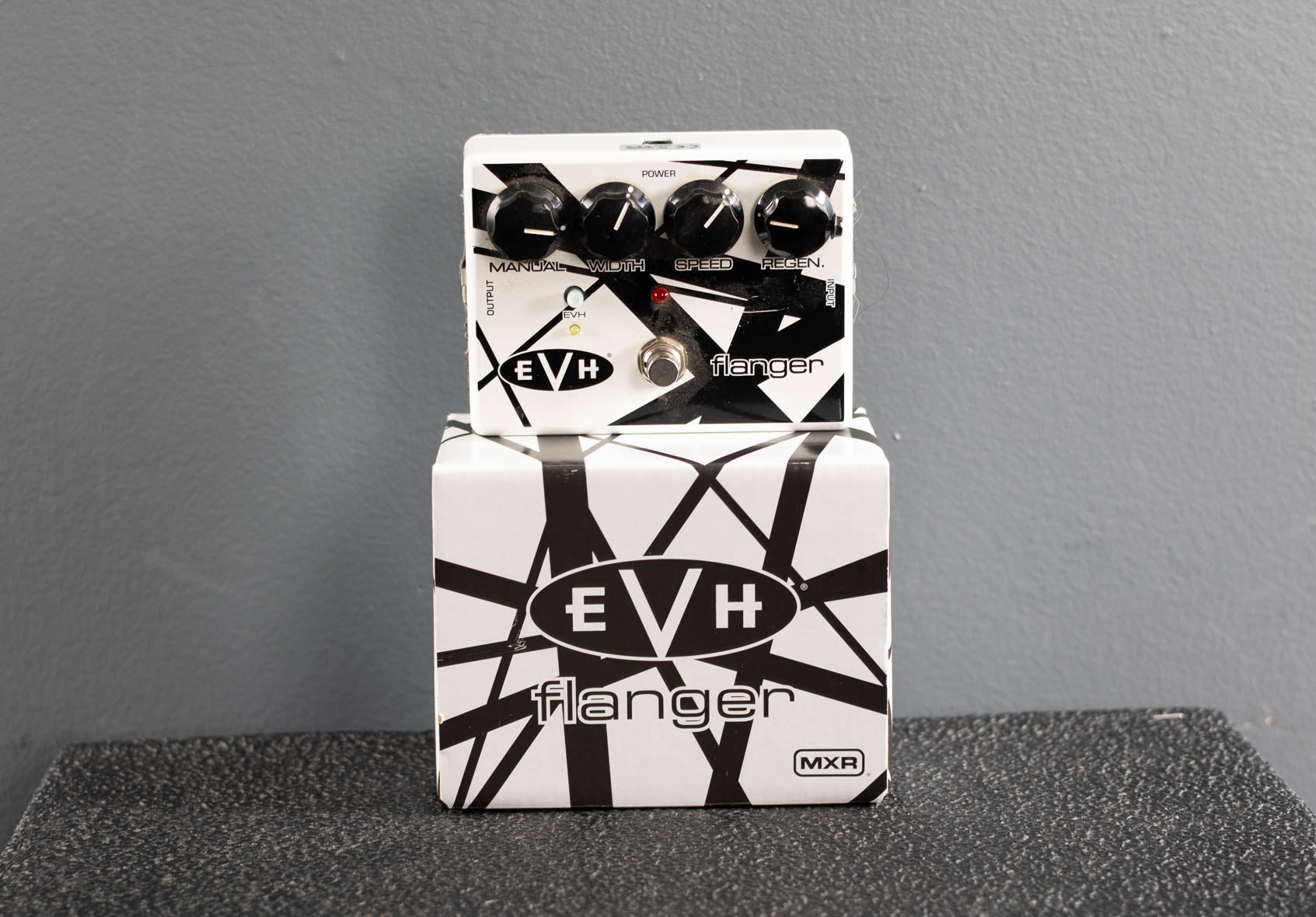EVH117 Eddie Van Halen Flanger, Recent – Dave's Guitar Shop