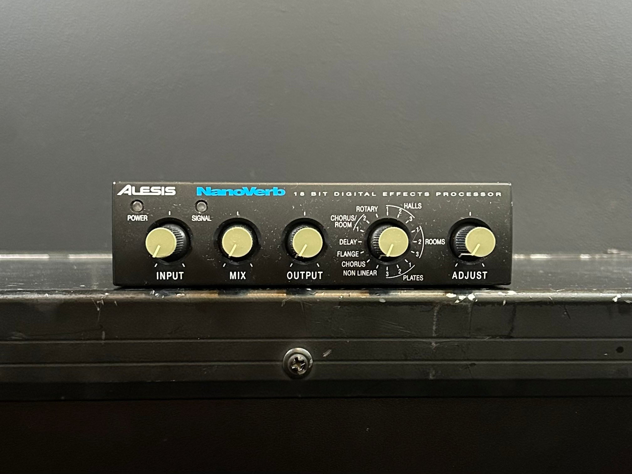 NanoVerb 18 Bit Digital Effects Processor, Recent – Dave's Guitar Shop