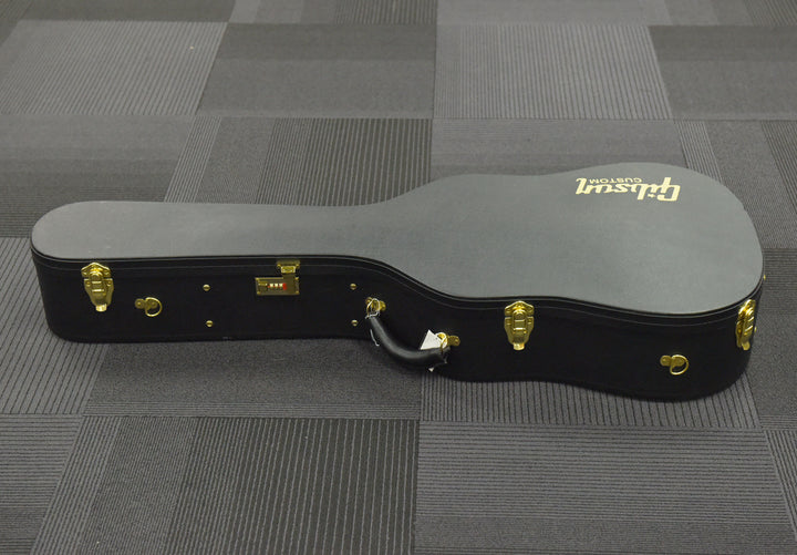 Custom Shop Modern Dreadnought Case, Recent