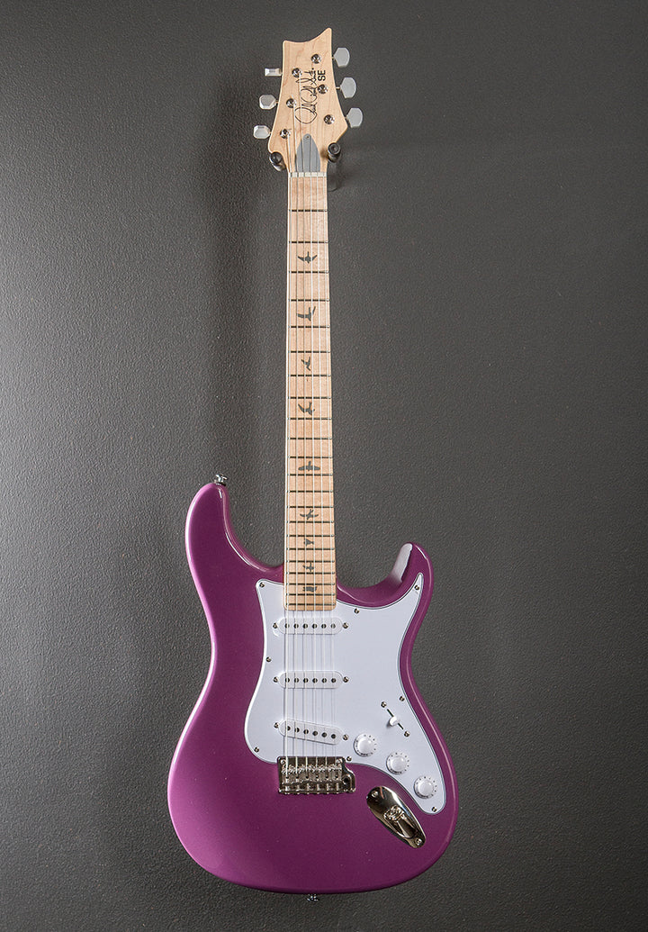 SE Silver Sky w/Maple '24