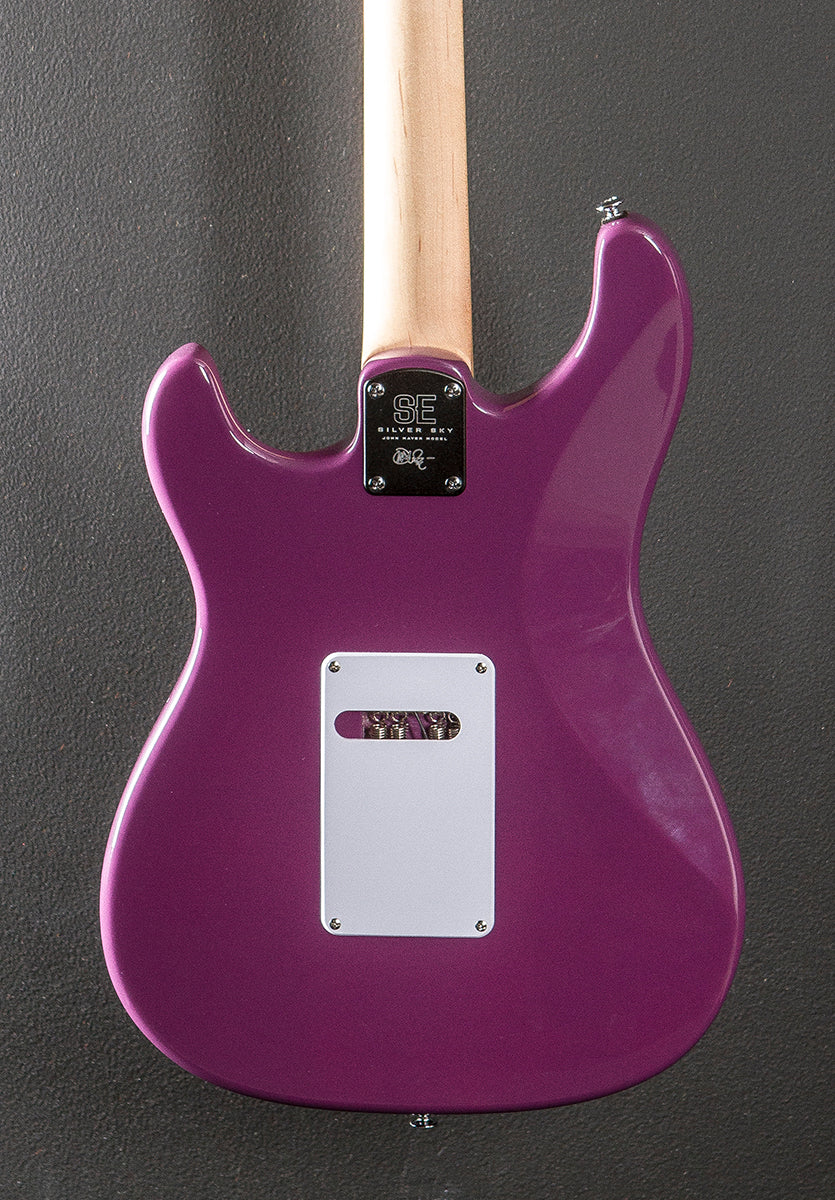 SE Silver Sky w/Maple '24