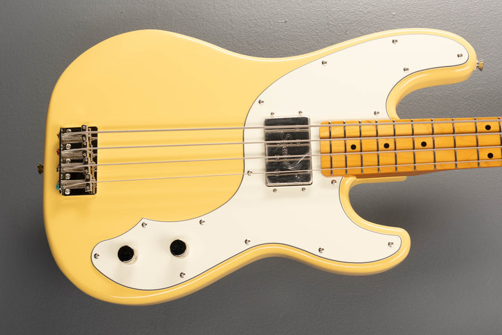 Classic Vibe Telecaster Bass - Vintage White