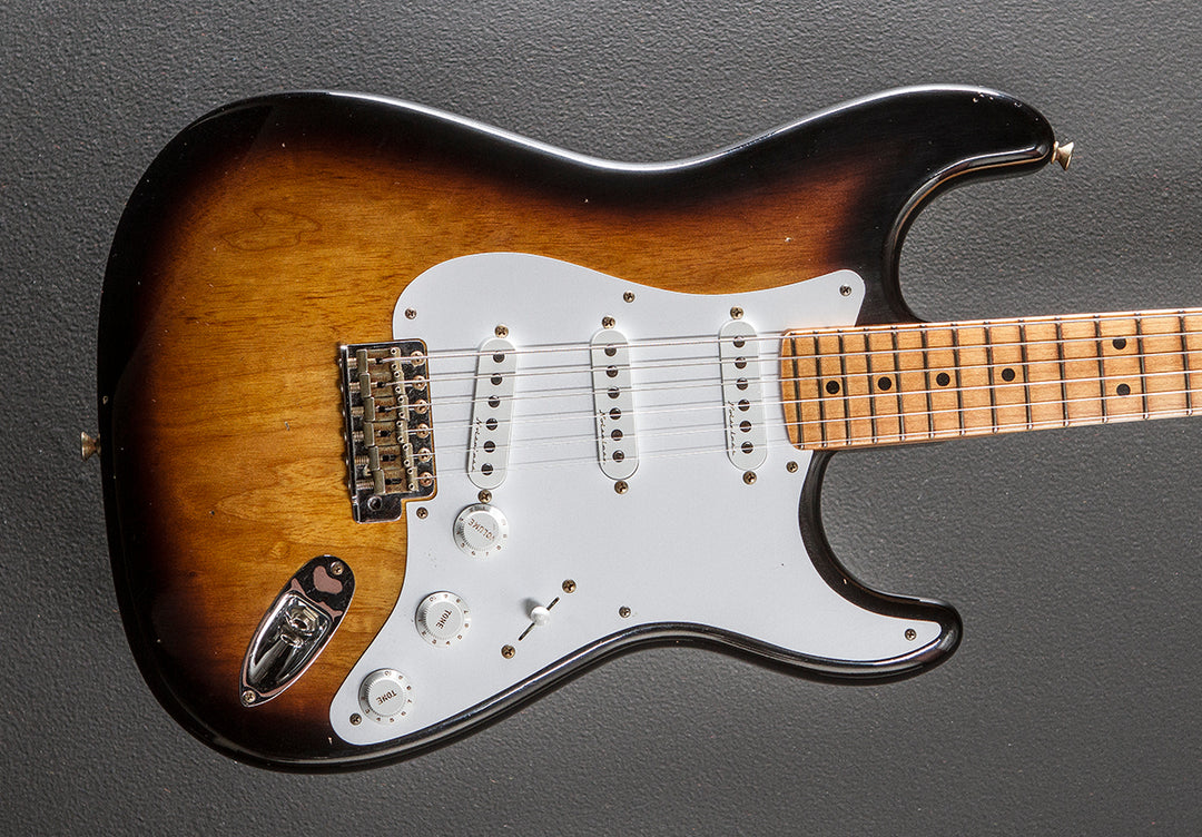 Eric Clapton Signature Journeyman Relic Stratocaster - Two Tone Sunburst