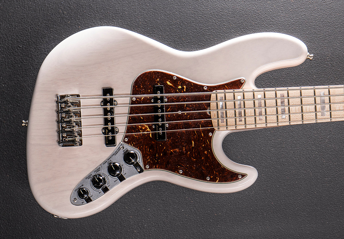 Used Custom Classic Jazz Bass V '26 – Dave's Guitar Shop