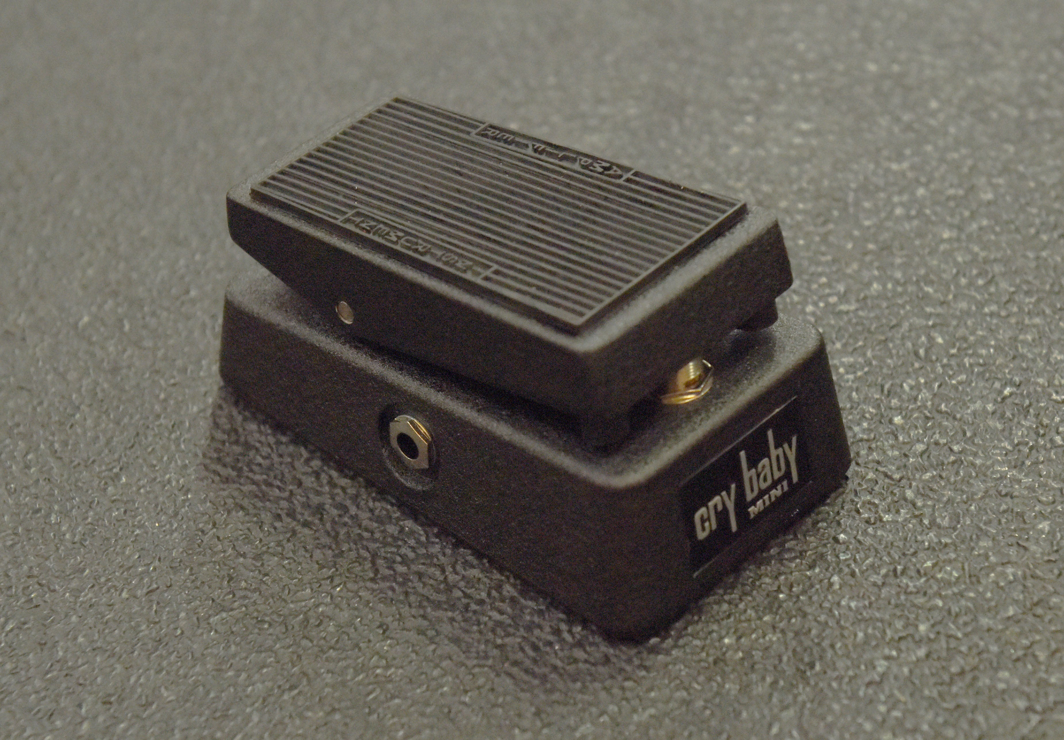 CBM95 Mini Cry Baby, Recent – Dave's Guitar Shop