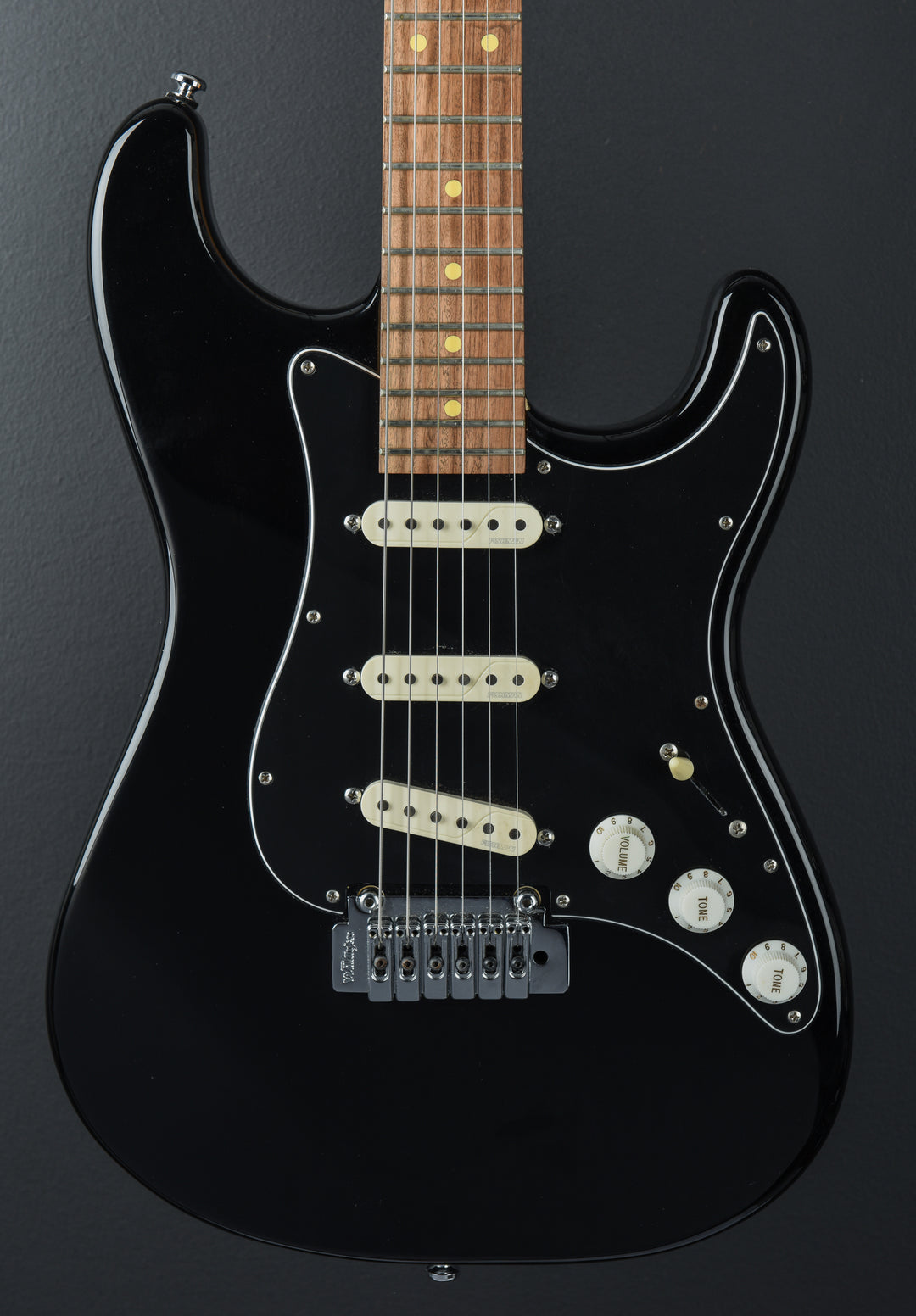 Gil Parris Signature '21