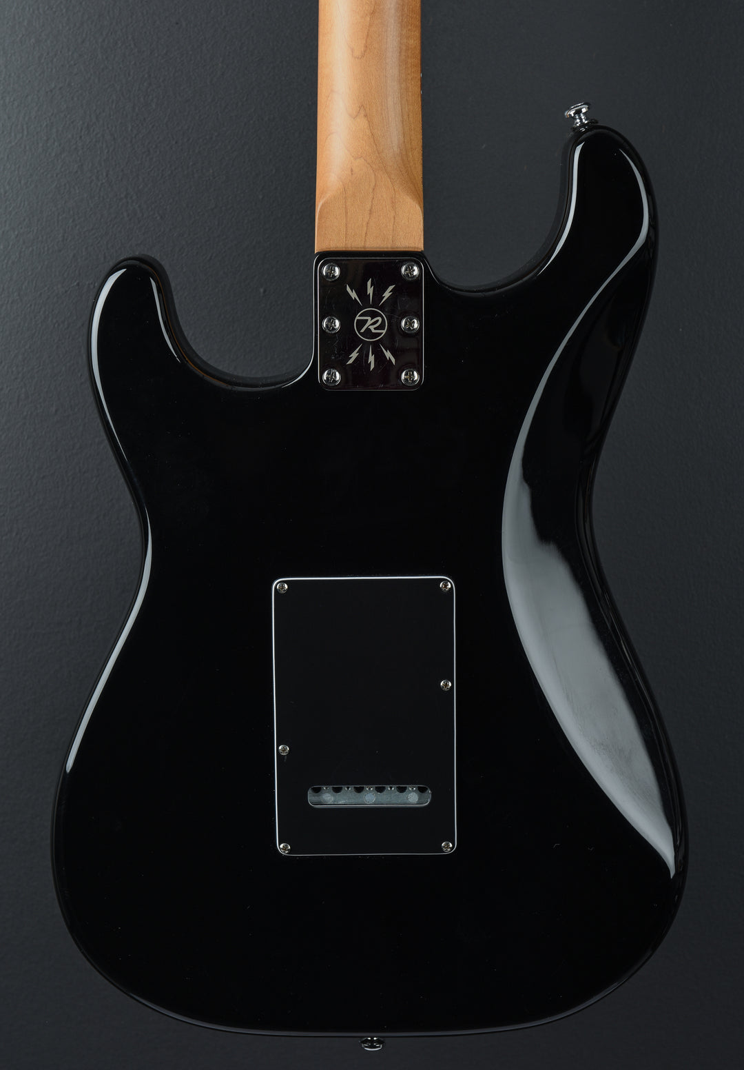 Gil Parris Signature '21