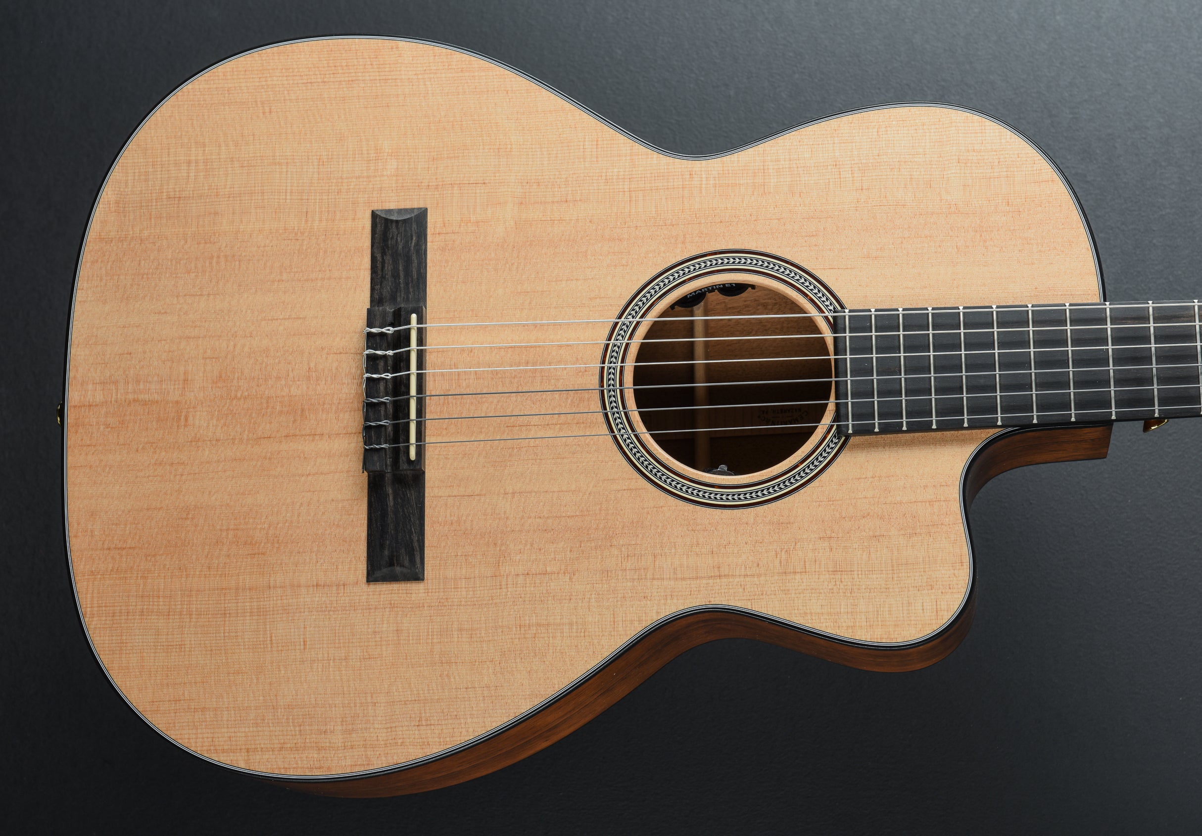 000C12-16E Nylon – Dave's Guitar Shop
