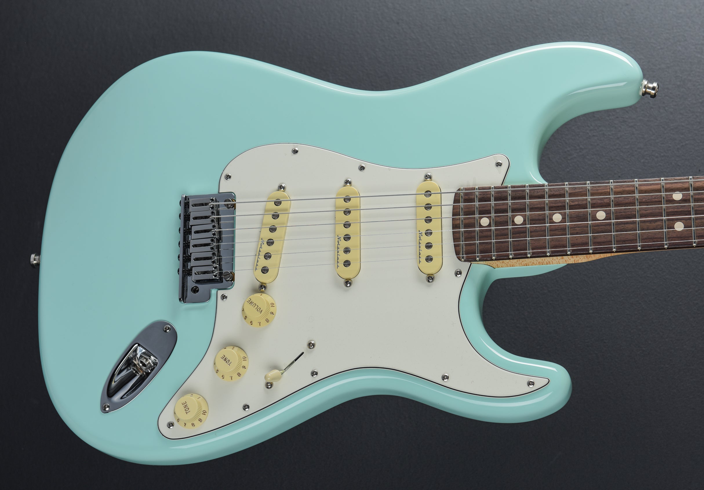 Jeff Beck NOS Strat – Dave's Guitar Shop