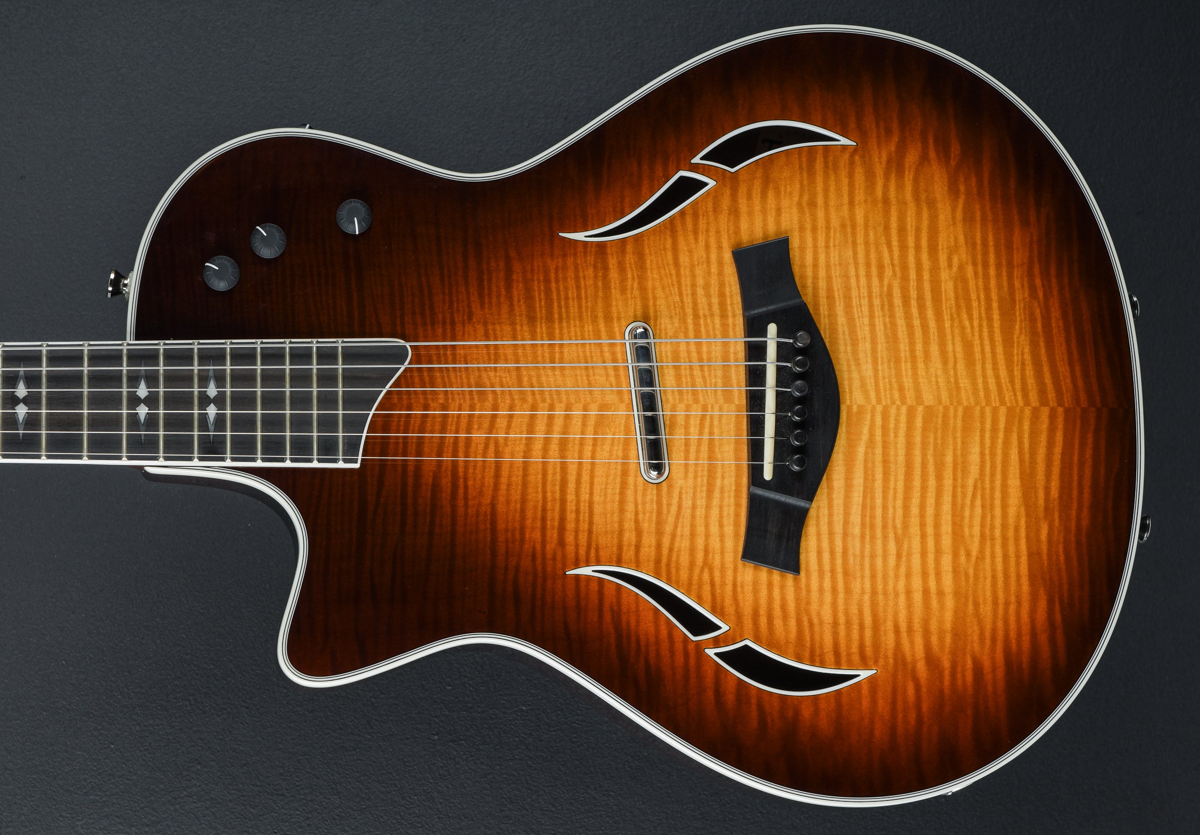 T5z Pro Left Hand '22 – Dave's Guitar Shop