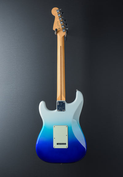 Player Plus Stratocaster HSS - Belair Blue w/Pau Ferro