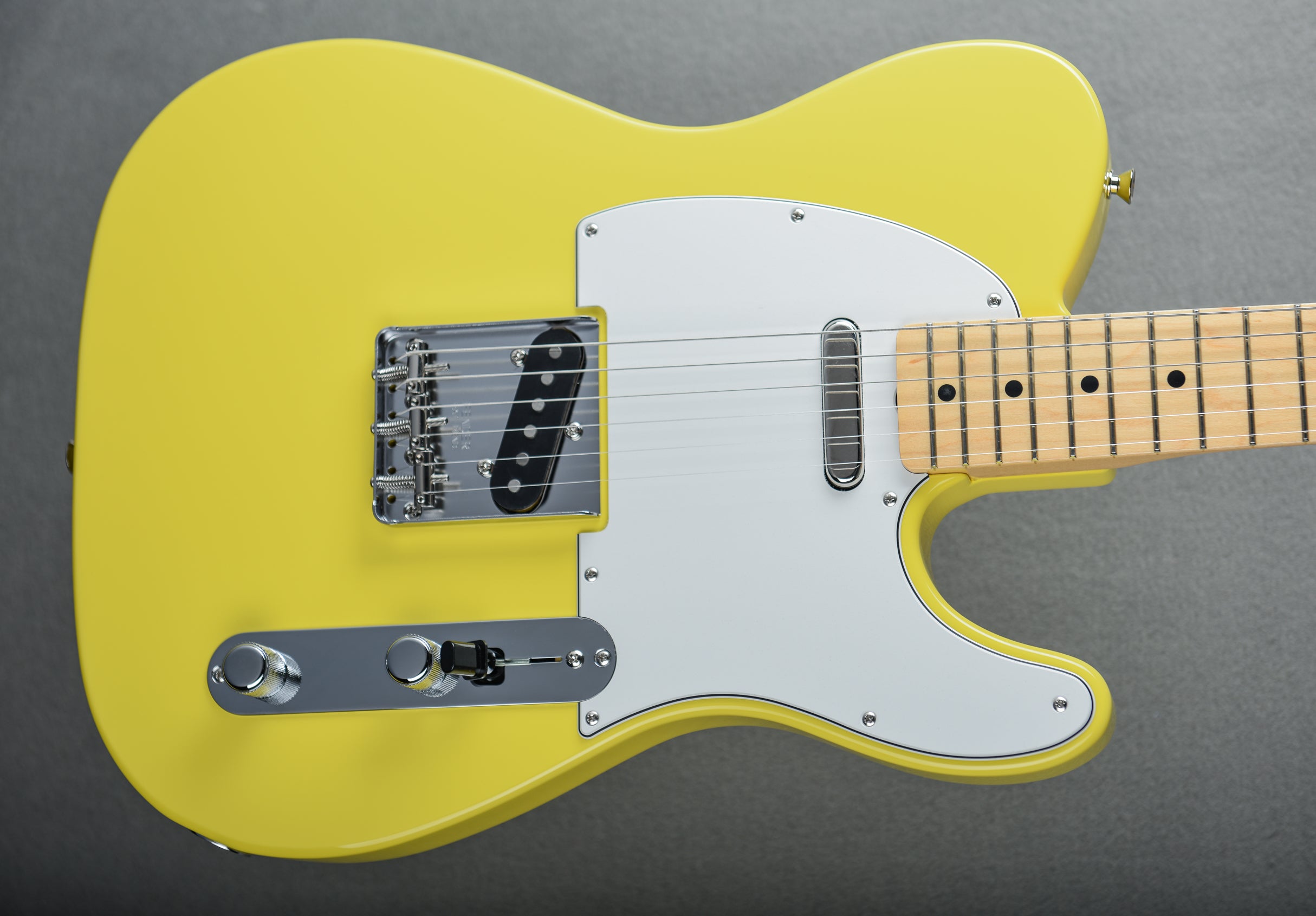 Graffiti shop yellow telecaster