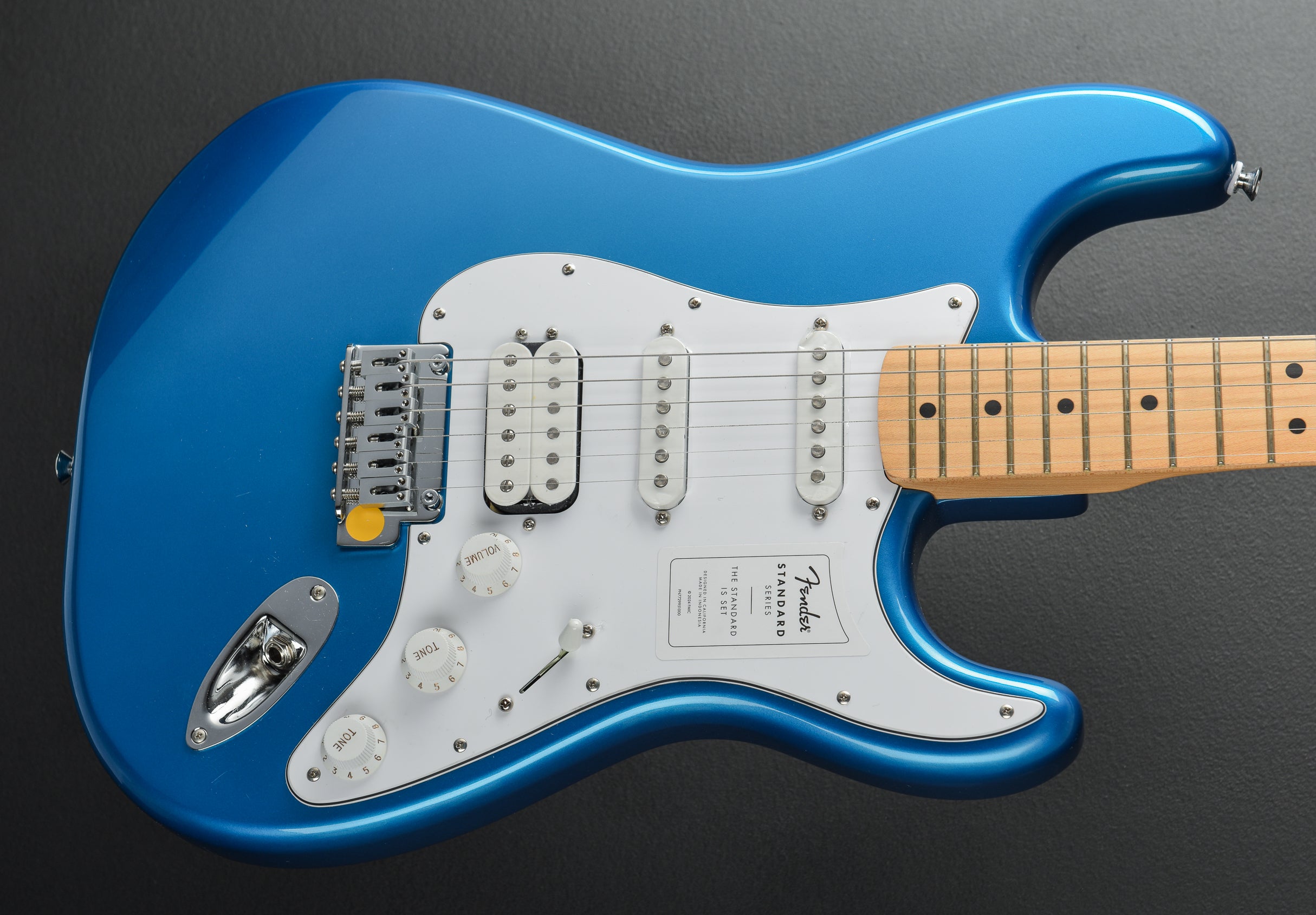 Standard Stratocaster HSS - Aqua Marine Metallic w/Maple – Dave's