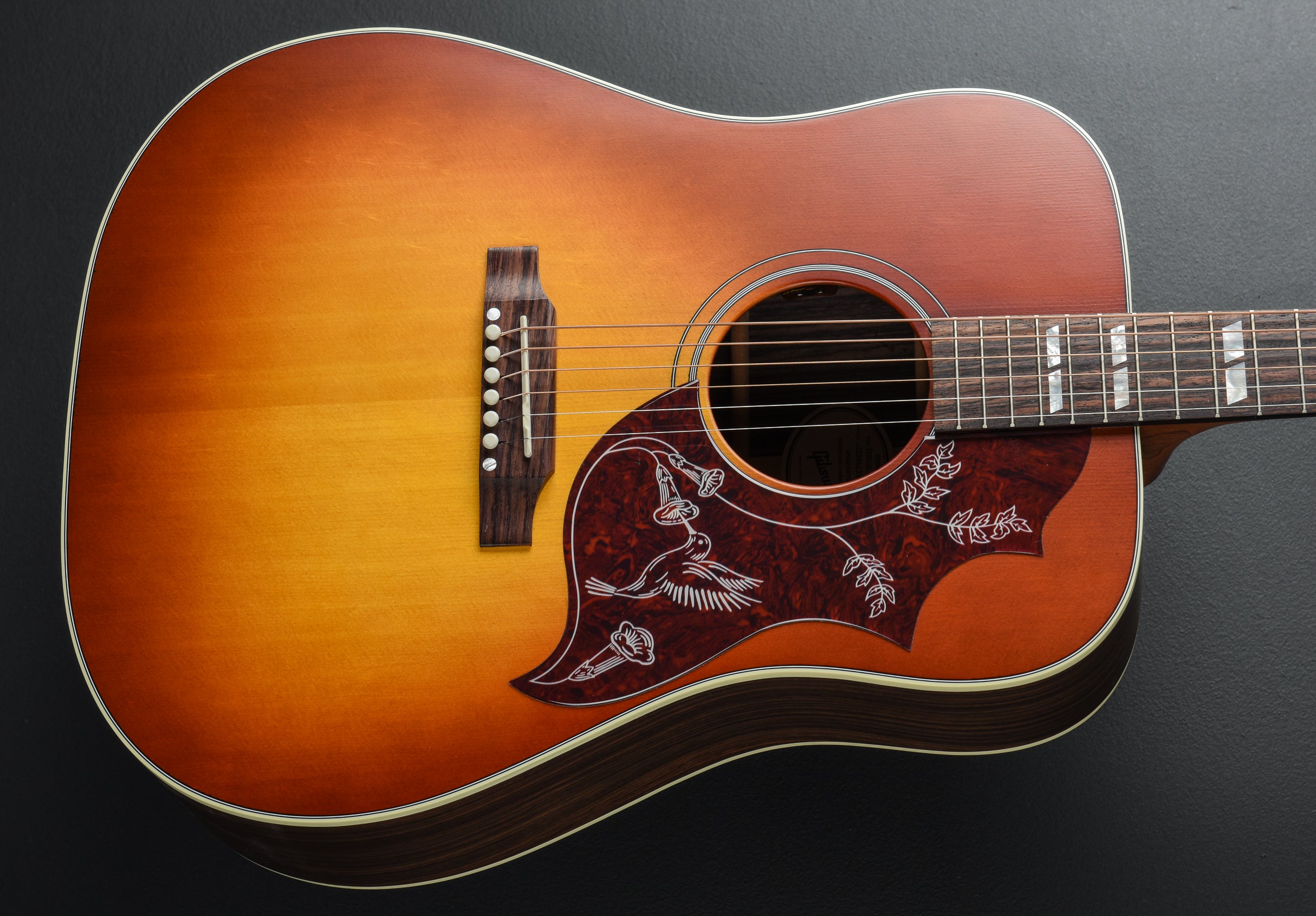 Hummingbird Studio Rosewood - Satin Rosewood Burst – Dave's Guitar