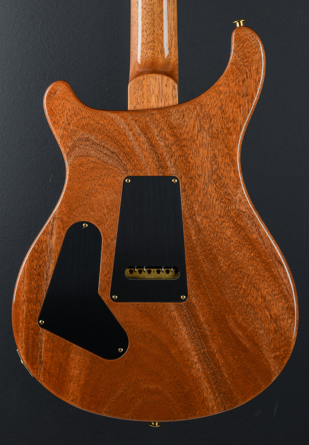 Custom 24 10 Top - Black Gold