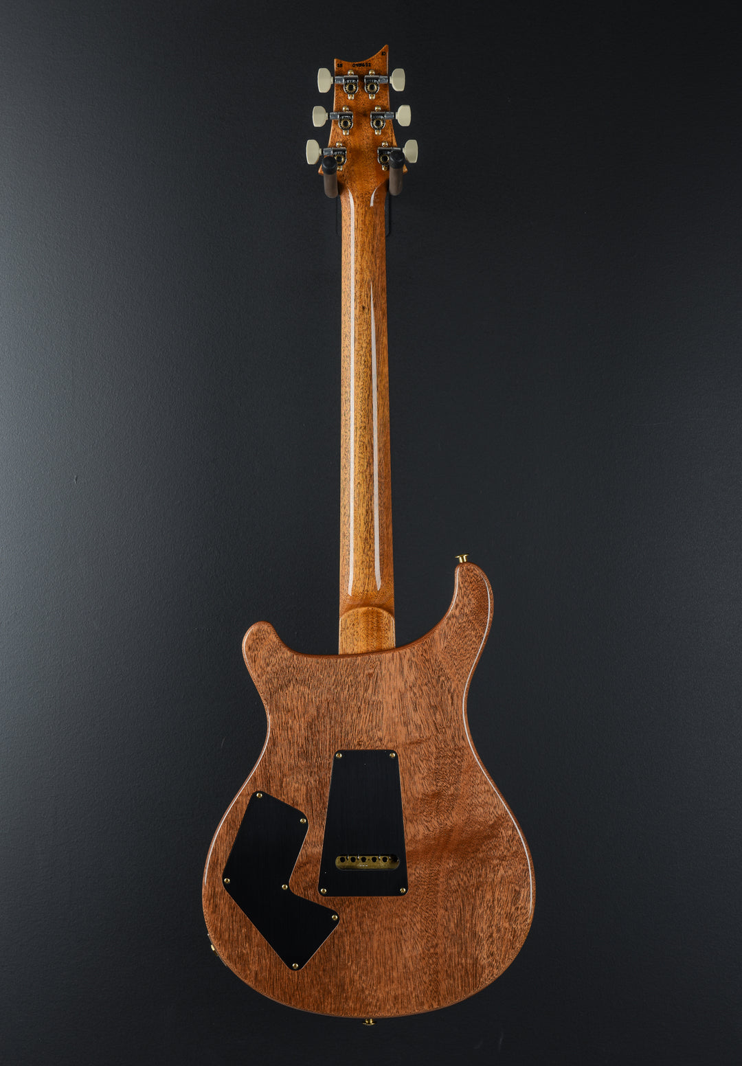 Modern Eagle V 10 Top - Charcoal