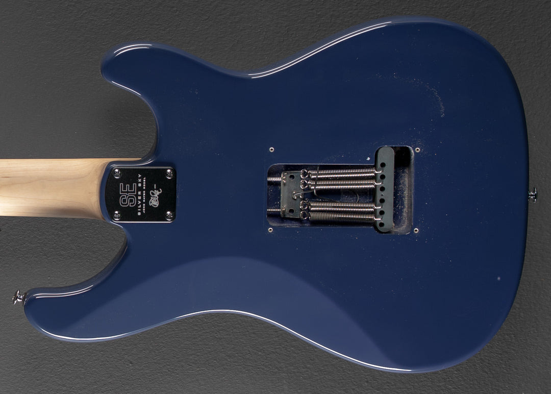 SE Silver Sky Left Hand '25