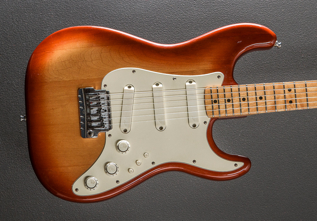 Used Elite Series Strat '83