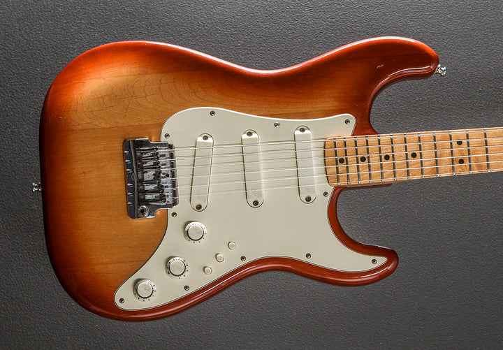 Used Elite Series Strat '83