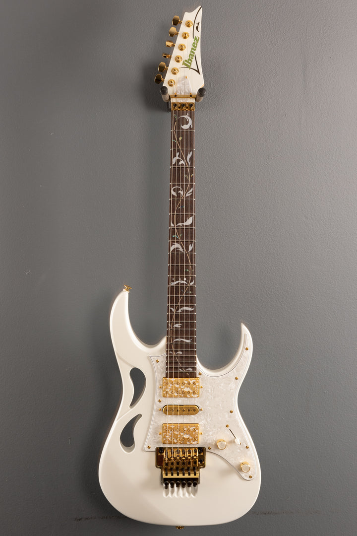 Steve Vai PIA3761 - Stallion White