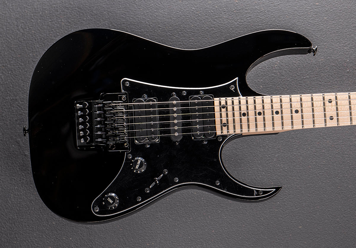 Genesis Collection RG550 - Black – Dave's Guitar Shop
