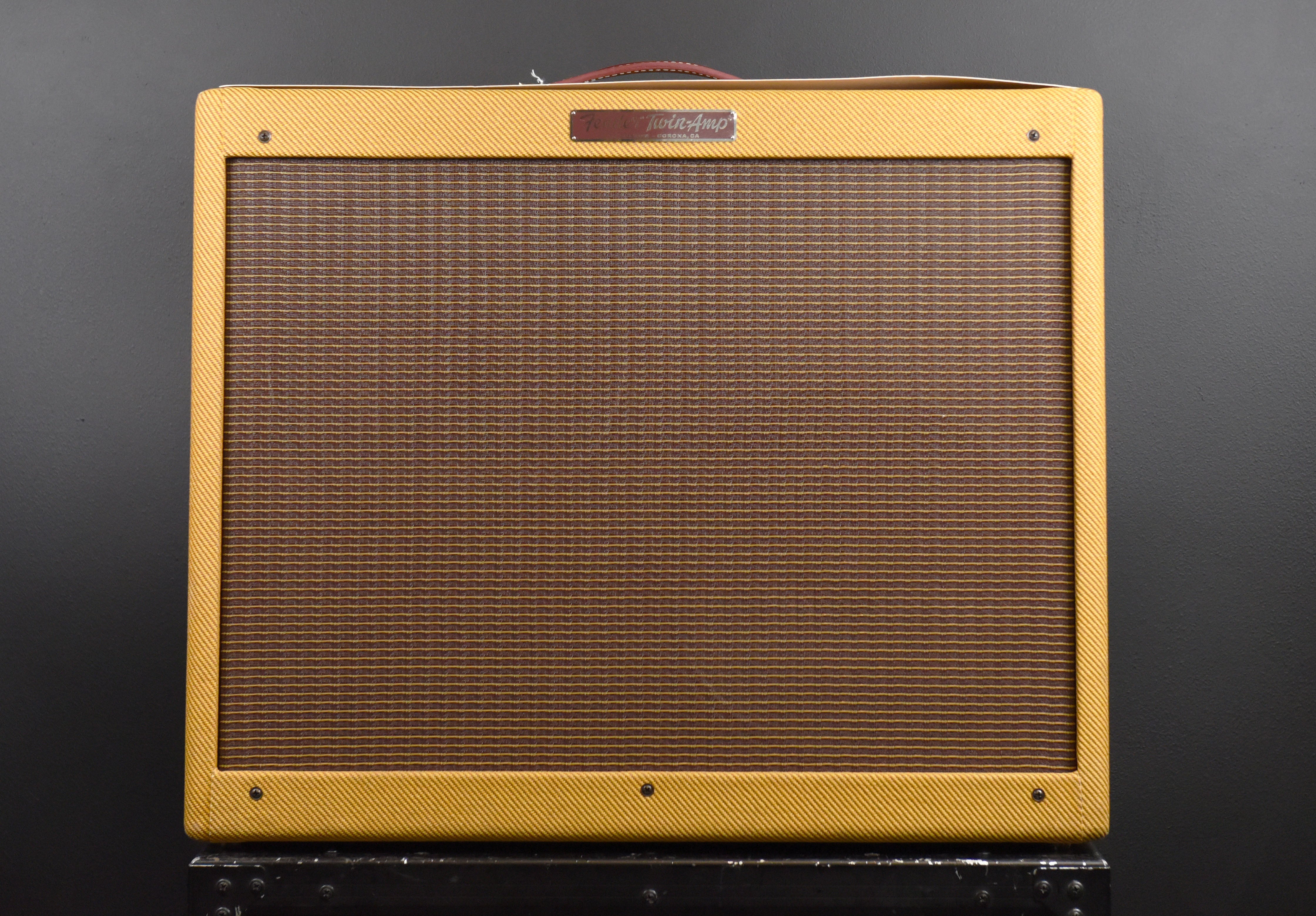 USED '57 Custom Twin Amp, Recent – Dave's Guitar Shop