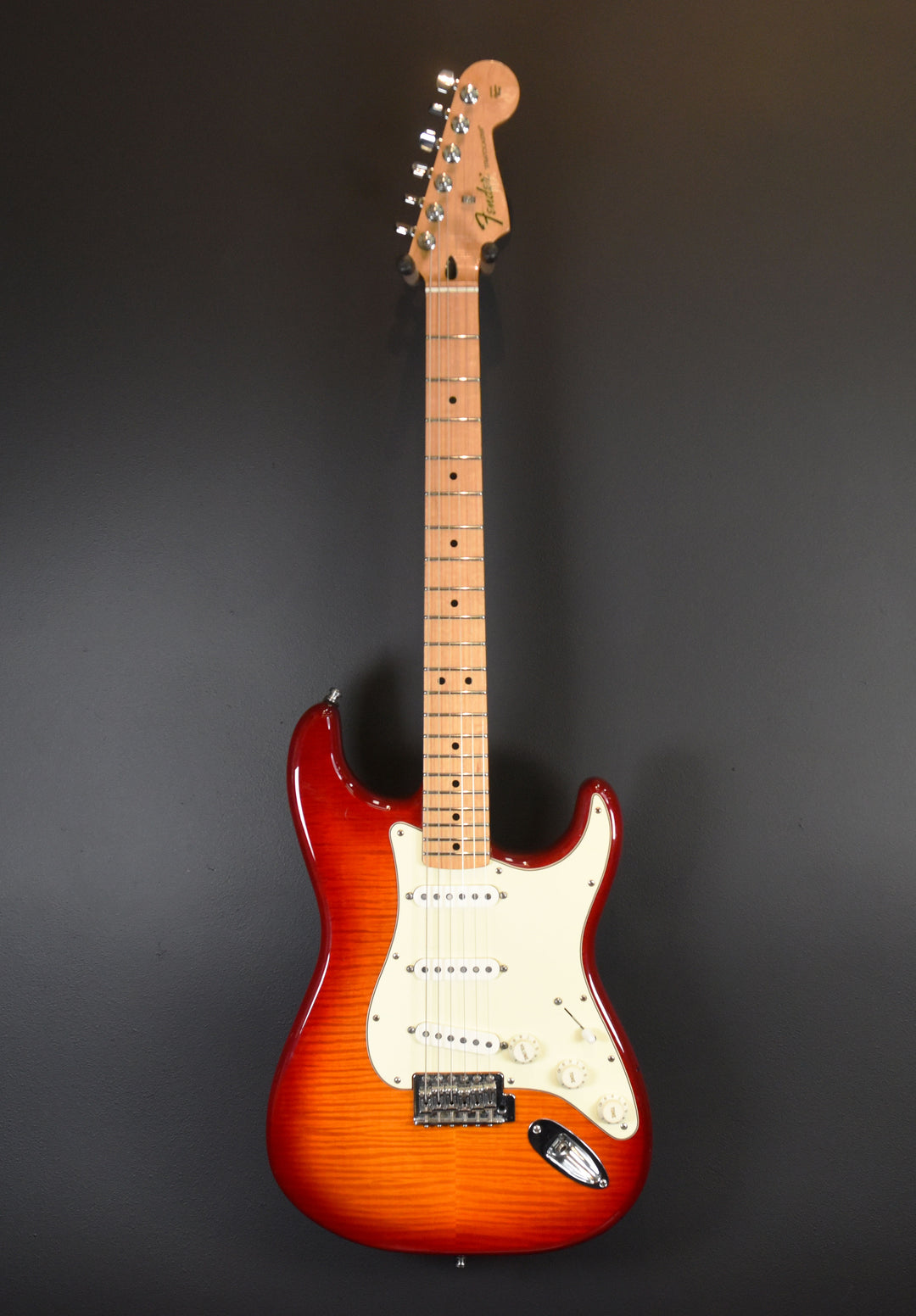 Used Standard Plus Top Strat '13