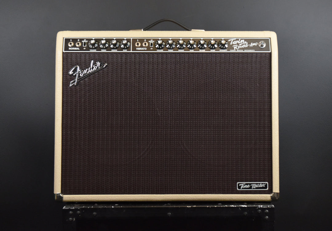 Used Tone Master Twin Reverb Blonde, Recent