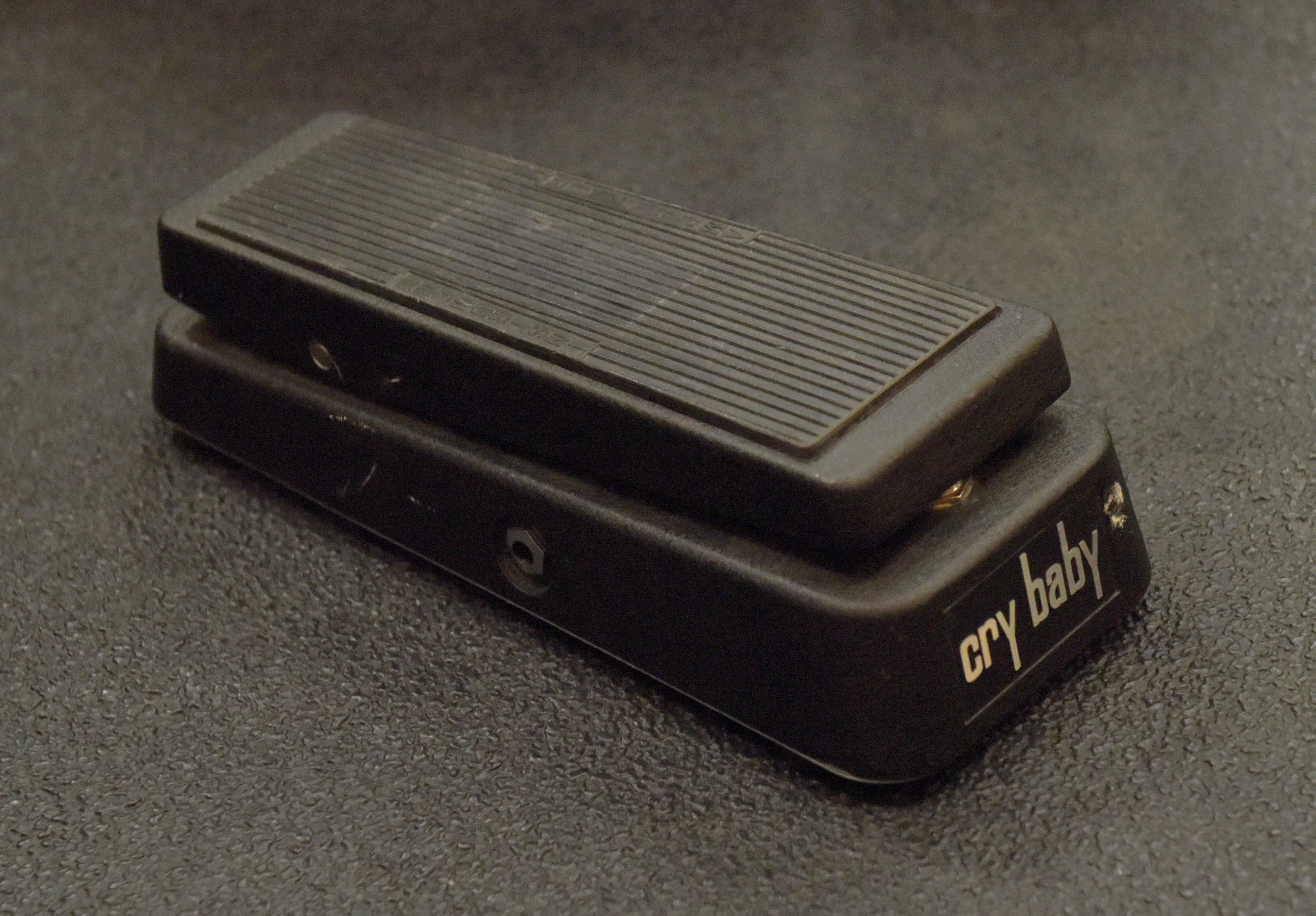 GCB-95 Cry Baby, Recent – Dave's Guitar Shop